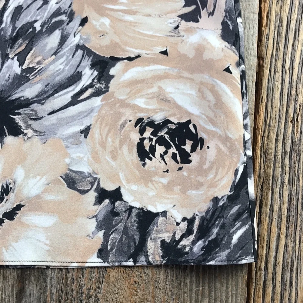 St. John Collection Floral Silk Dress Black Cream Golden Size 12 - Picture 7 of 16